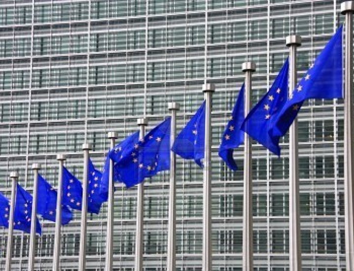 Comisia Europeană a clasat trei acţiuni în constatarea neîndeplinirii obligaţiilor declanşate împotriva României