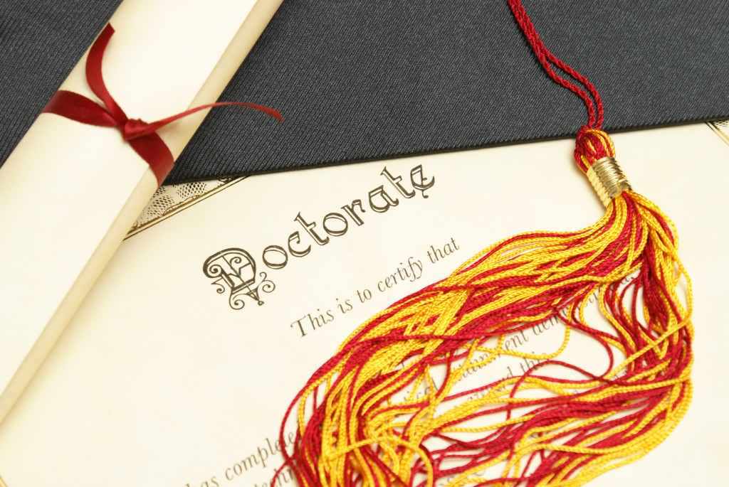 Legea privind plagiatul și școlile doctorale, care oferea universităților dreptul asupra retragerii titlului de doctor, este neconstituțională