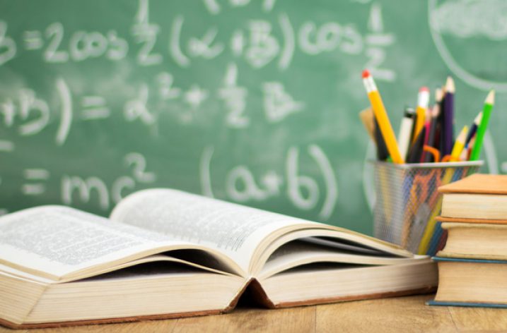 850 de eleve din familii modeste pot să-şi continue studiile printr-un proiect susţinut de Ambasada Franţei şi de Ministerul Educaţiei