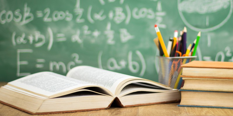 850 de eleve din familii modeste pot să-şi continue studiile printr-un proiect susţinut de Ambasada Franţei şi de Ministerul Educaţiei