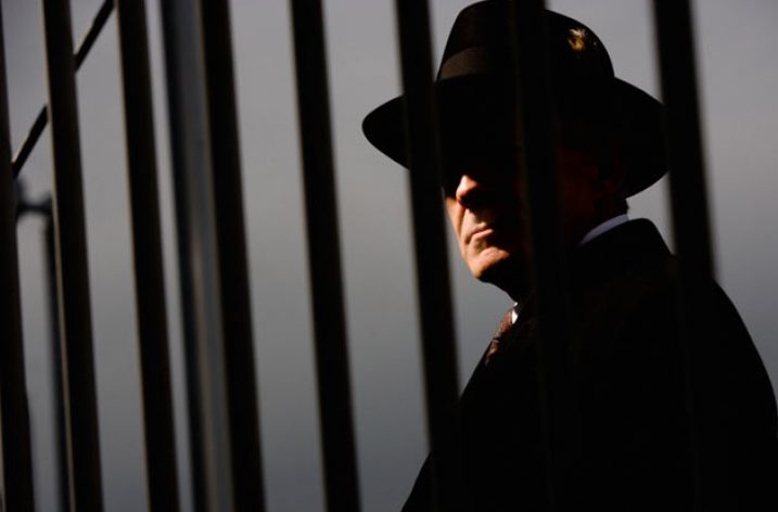 Raspuns cu privire la consecintele penale ale spionarii sotului