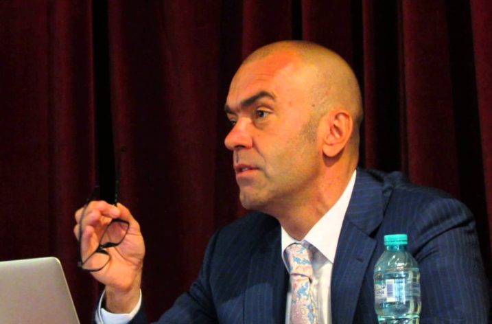 Florentin Țuca: Codul Slugărnologic, cel mai nou banc cu avocați